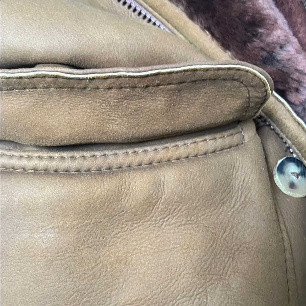 Orvis Luxurious Brown  Leather Coat with Lambs Wool Fur  Lining Size Large - Picture 7 of 11